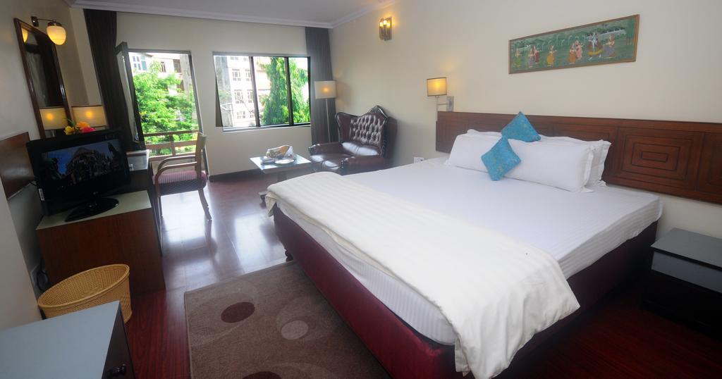 Hotel Jaipur Palace Oda fotoğraf